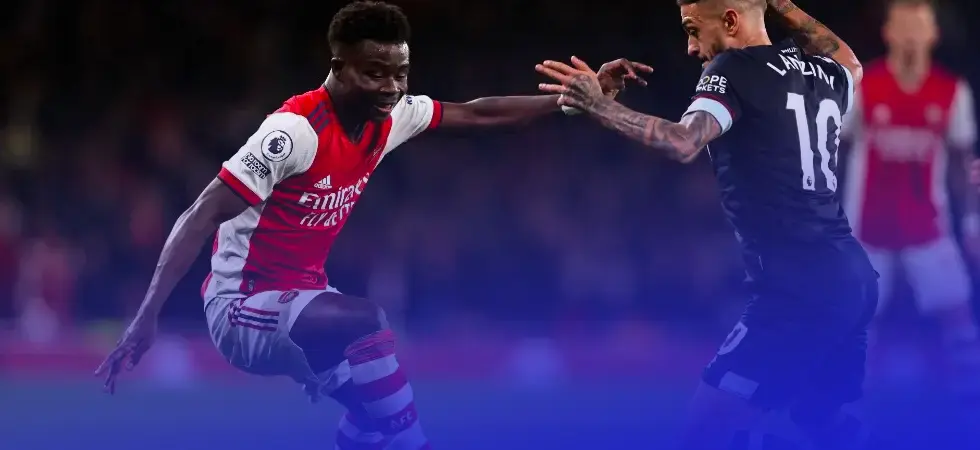 Arsenal-player-in-a-action-in-a-soccer-game-of-FA-Cup-competition