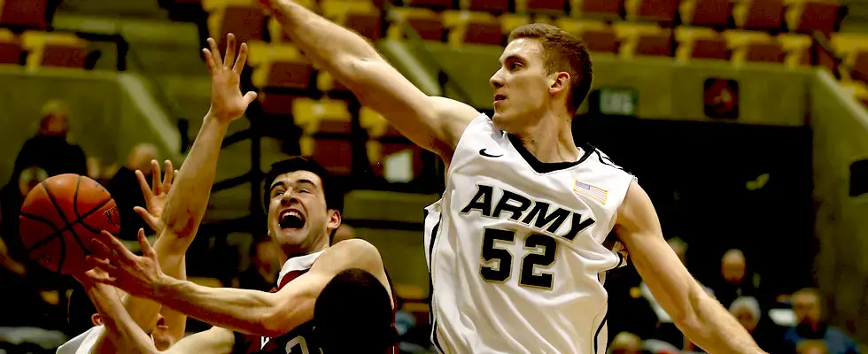 College-Basketball-game