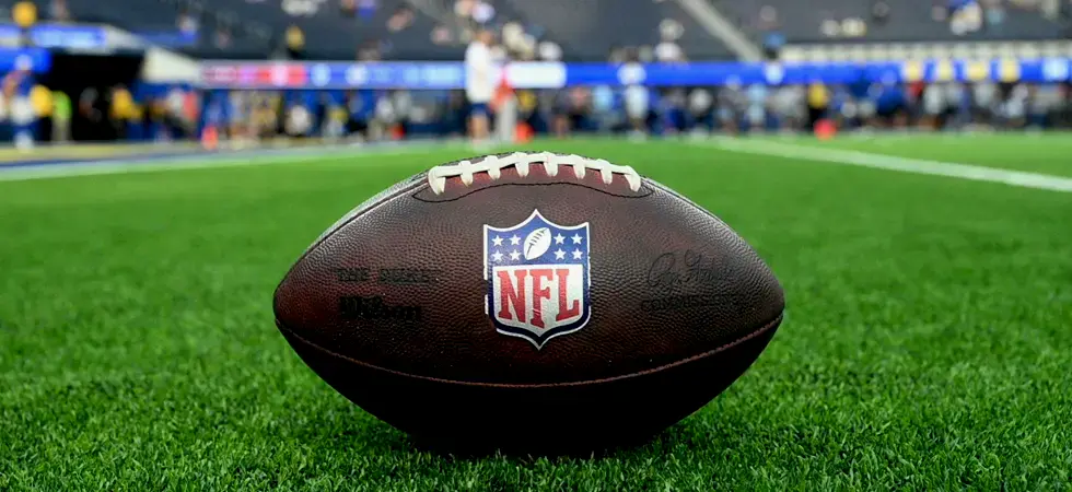 official-NFL-Ball-in-the-pitch